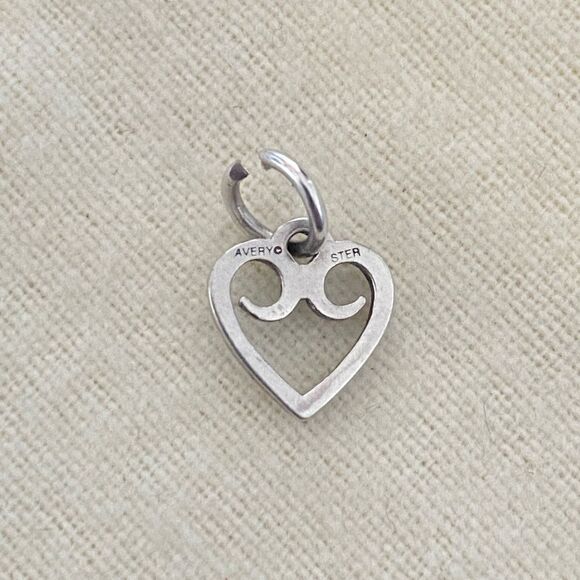 James Avery Retired Mini Scrolled Heart - Picture 2 of 2